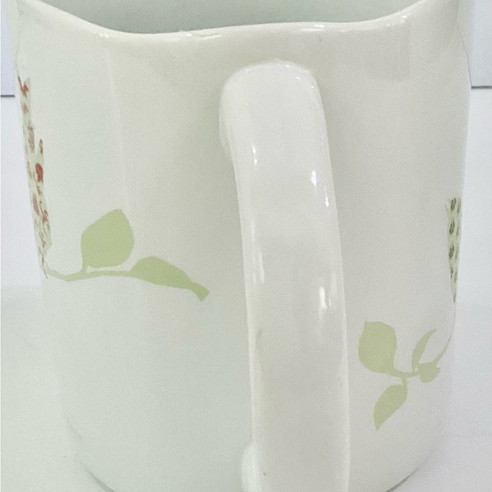 222 Fifth Chintz Birds Scalloped Rim Coffee Mug Cup. - Picture 5 of 7